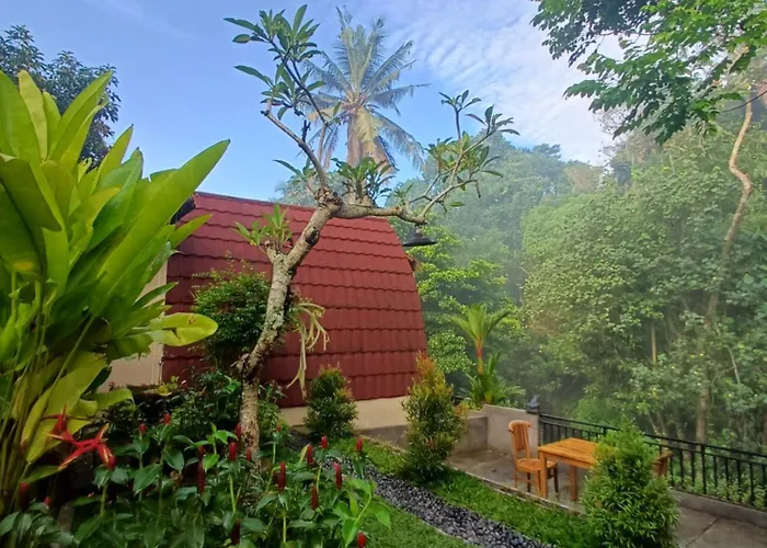 Oemah Ubud - Waterfall ホームステイ *