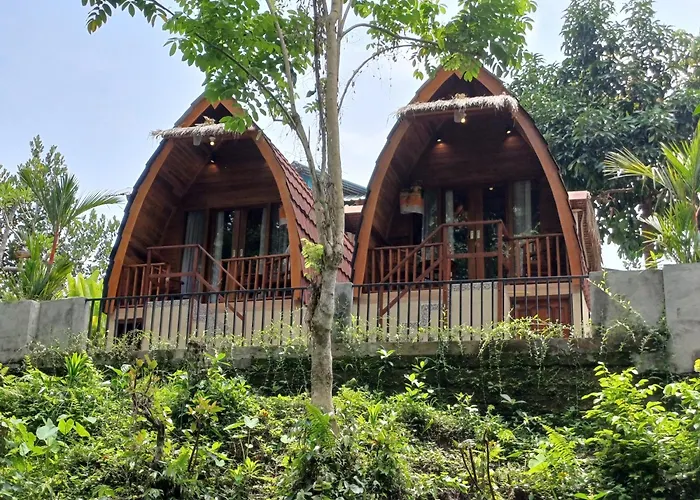 Oemah Ubud - Waterfall パヤンガン