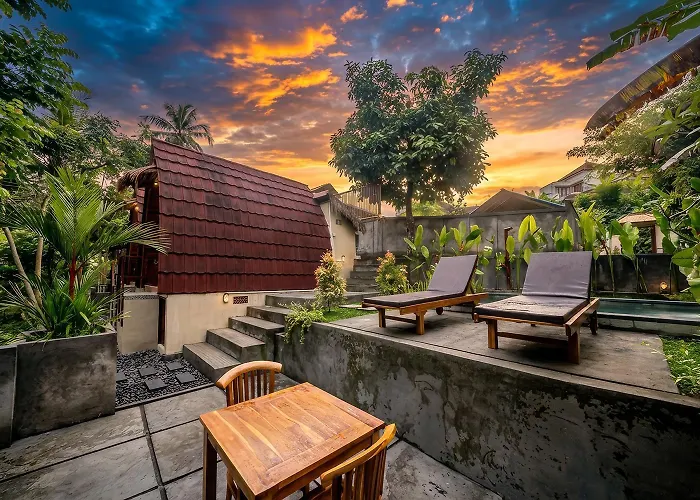 Oemah Ubud - Waterfall * パヤンガン